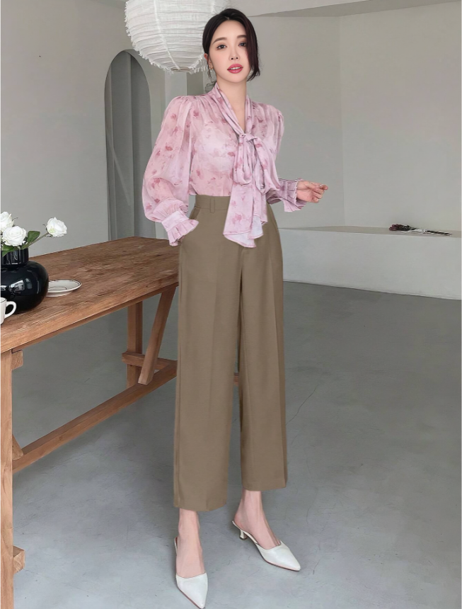 Brown Solid Color Slim-Fit Ankle Pants